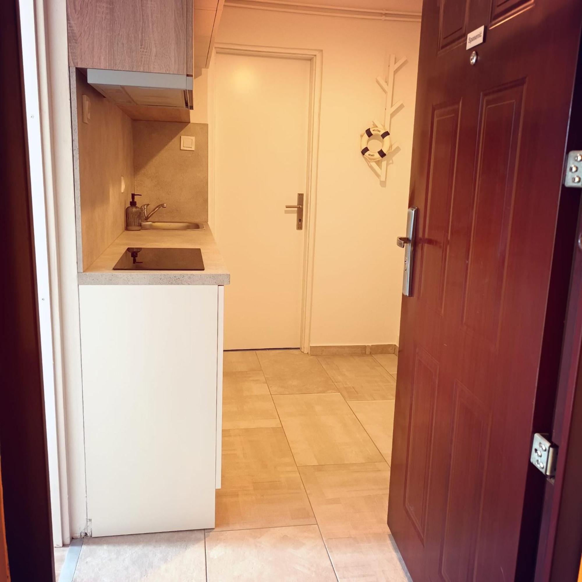 شقة Bright And Modern Studio Near City Center زغرب المظهر الخارجي الصورة